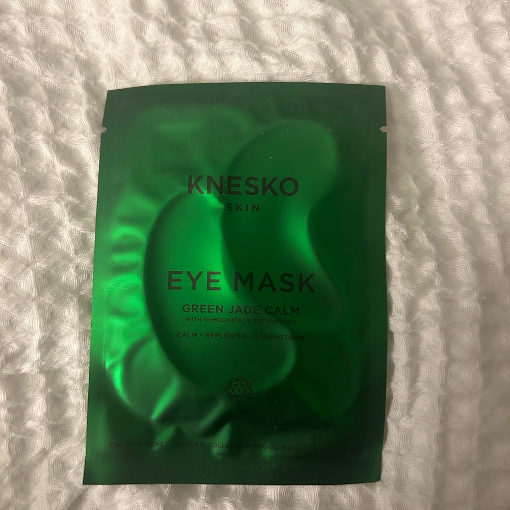 Knesko Skin Green Eye Mask